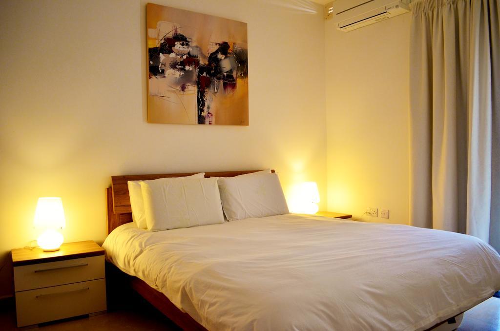 Hepburn Holiday Apartment Birżebbuġa Eksteriør billede