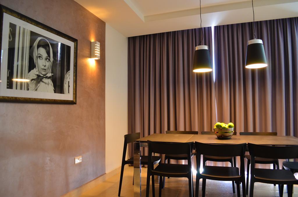 Hepburn Holiday Apartment Birżebbuġa Eksteriør billede